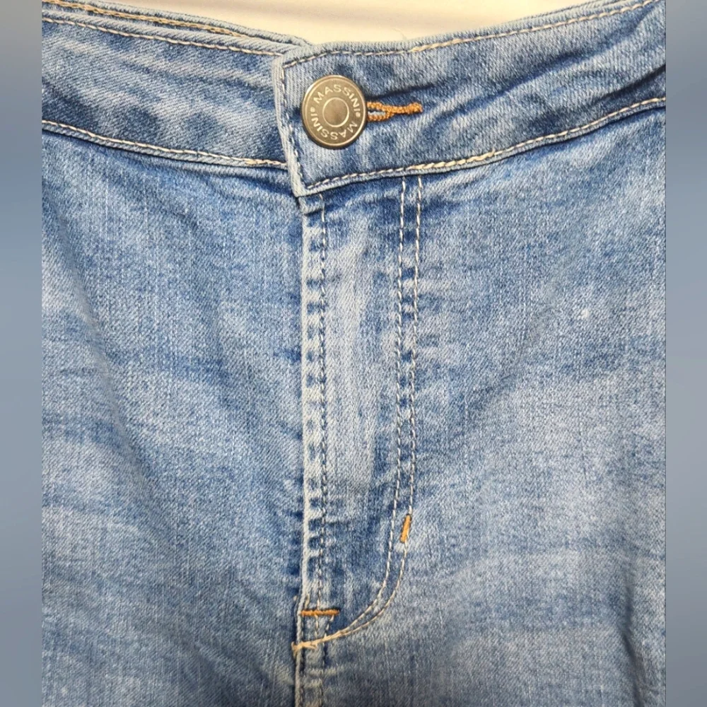 Massini Blue Jean Shorts Relaxed Fit Distressed-Size 20W
